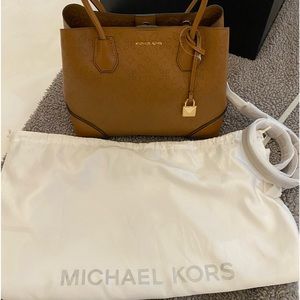 NWOT Michael Kors bag